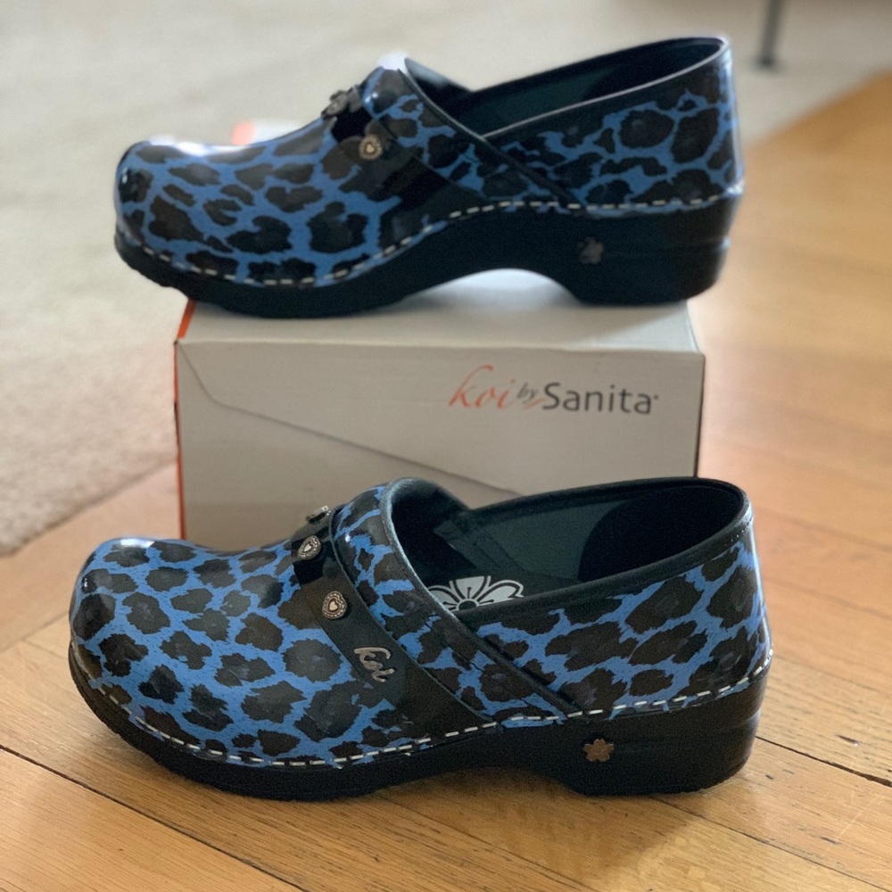 KOI by sanita - brand new never worn